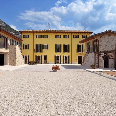 Agriturismo Tre Forti Rivoli Veronese ภายนอก รูปภาพ