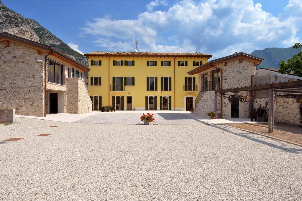 Agriturismo Tre Forti Rivoli Veronese ภายนอก รูปภาพ
