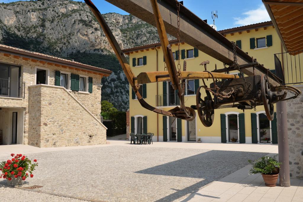 Agriturismo Tre Forti Rivoli Veronese ภายนอก รูปภาพ